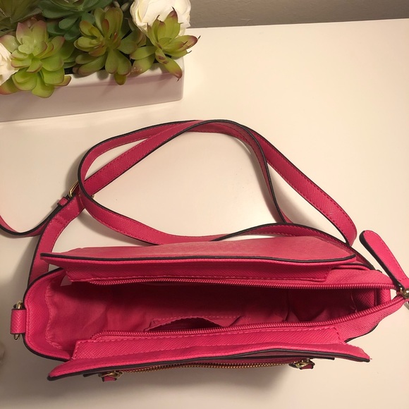 Pink Crossbody Julie Wing Crossbody NWT - Picture 6 of 7